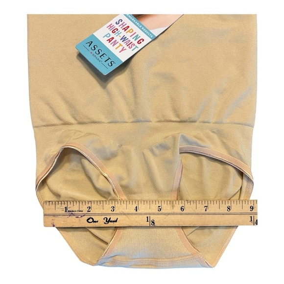 Spanx Assets Women's Beige Panties High-Waisted Shaper Brief Knickers Size M - Picture 4 of 5